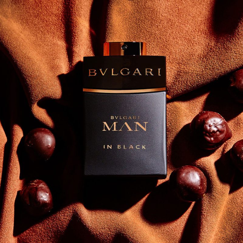 Bvlgari Man in Black (Eau De Parfum) 100ml - obrazek 3